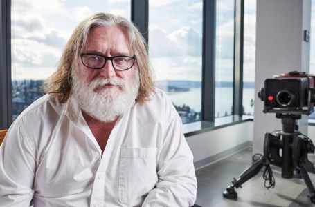  Gabe Newell net worth – How much money does Valve’s co-founder have? 