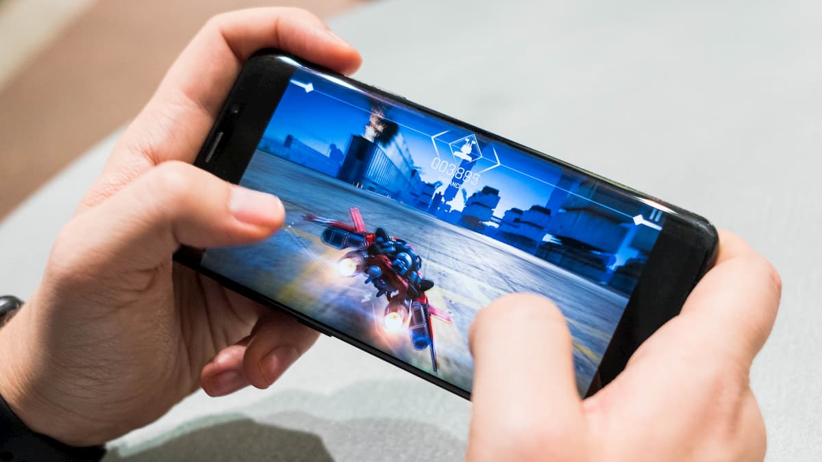  Best Mobile Phones for Gaming (2020) 