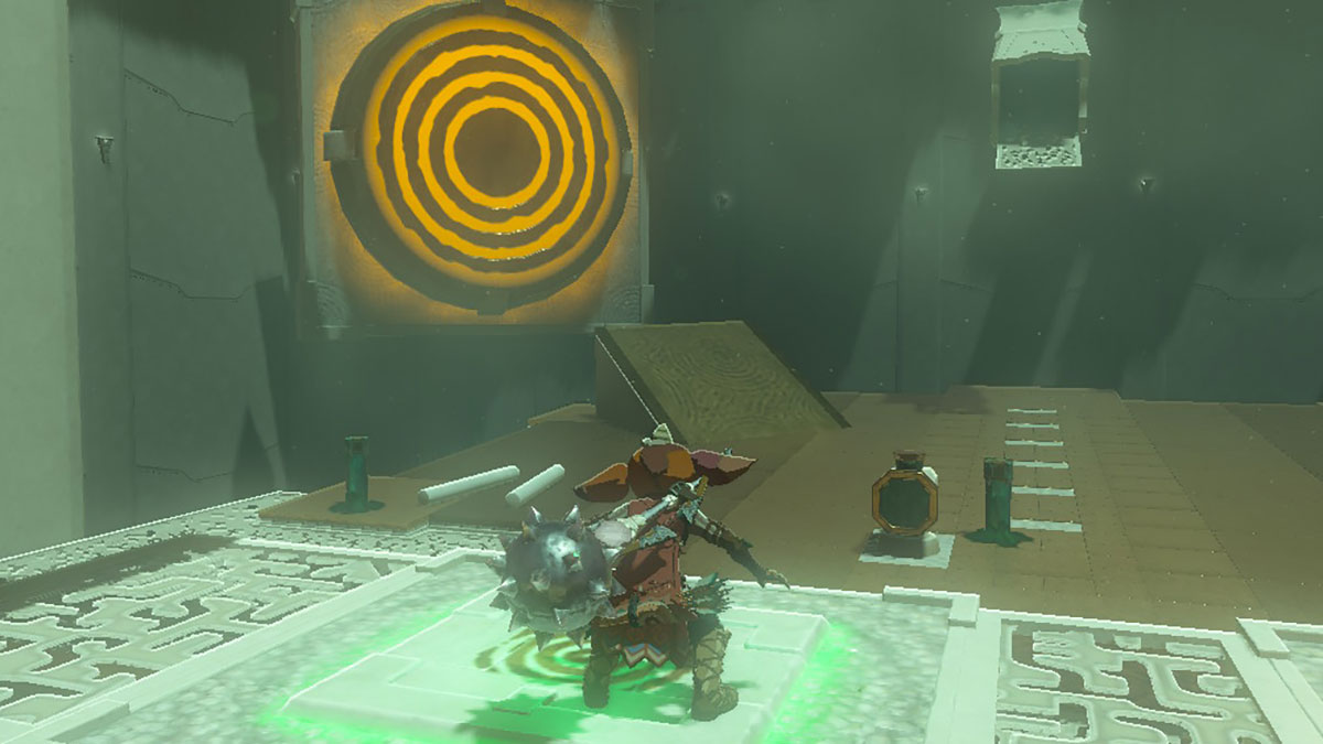 link-in-mayachin-shrine-before-solving-it-in-the-legend-of-zelda-tears-of-the-kingdom